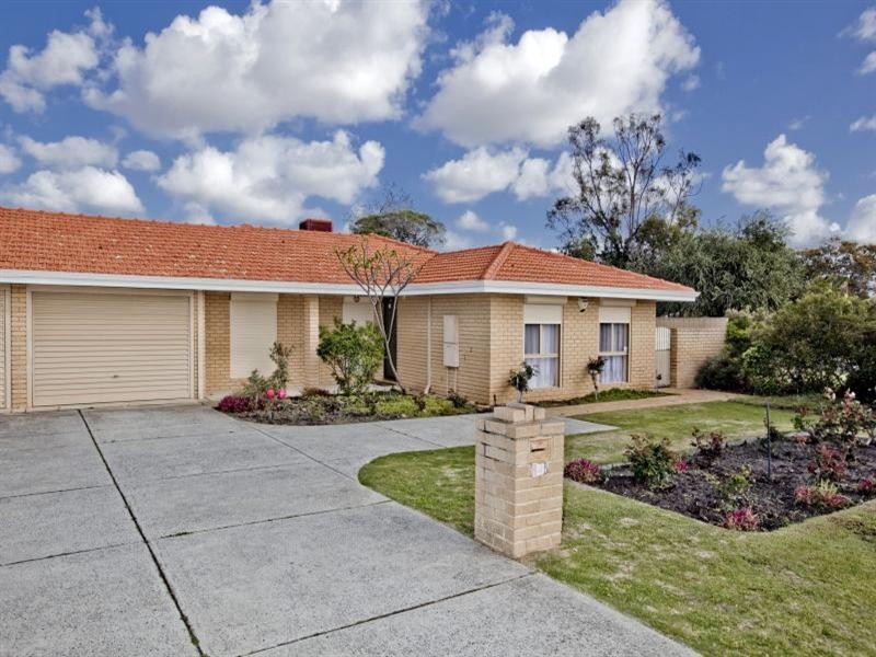 84B Naunton Way, Eden Hill WA 6054