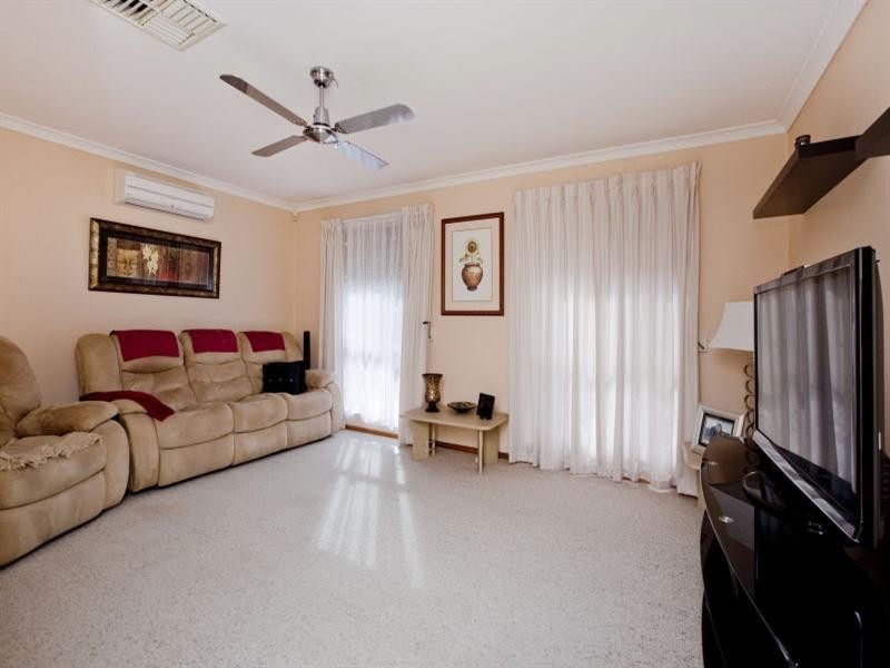 84B Naunton Way, Eden Hill WA 6054