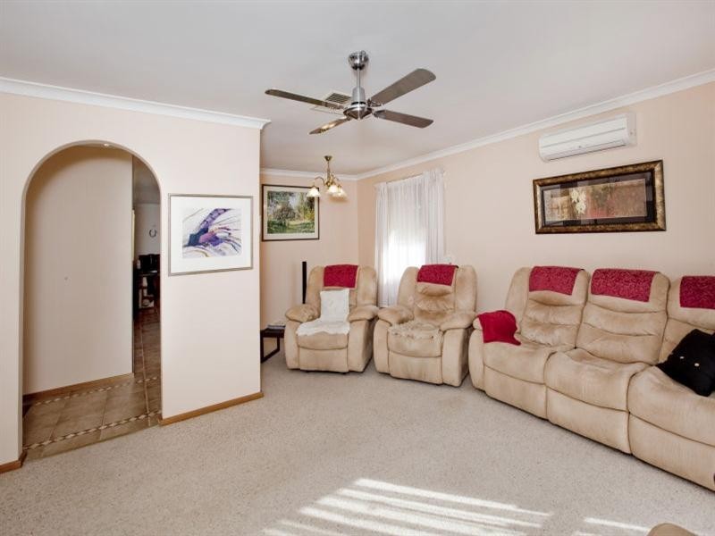 84B Naunton Way, Eden Hill WA 6054