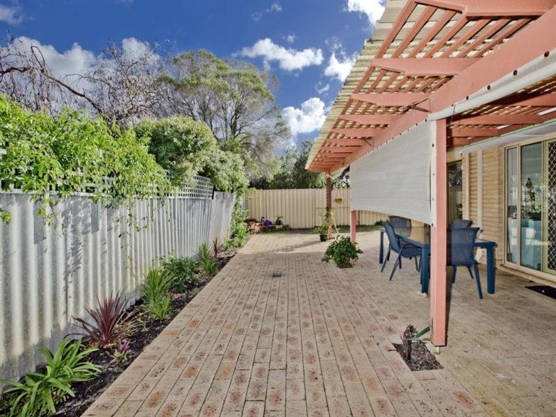 84B Naunton Way, Eden Hill WA 6054