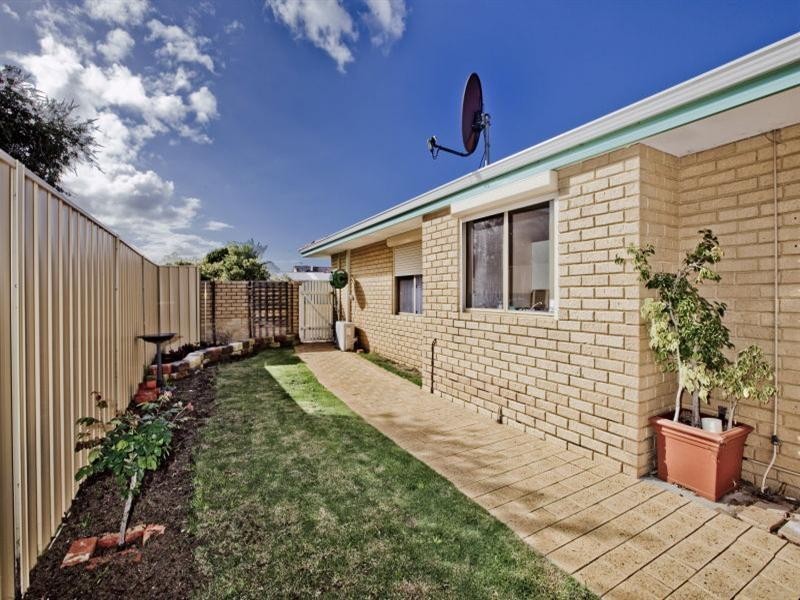 84B Naunton Way, Eden Hill WA 6054