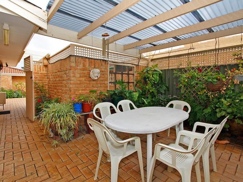 11/10 Dolan Way, Lockridge WA 6054