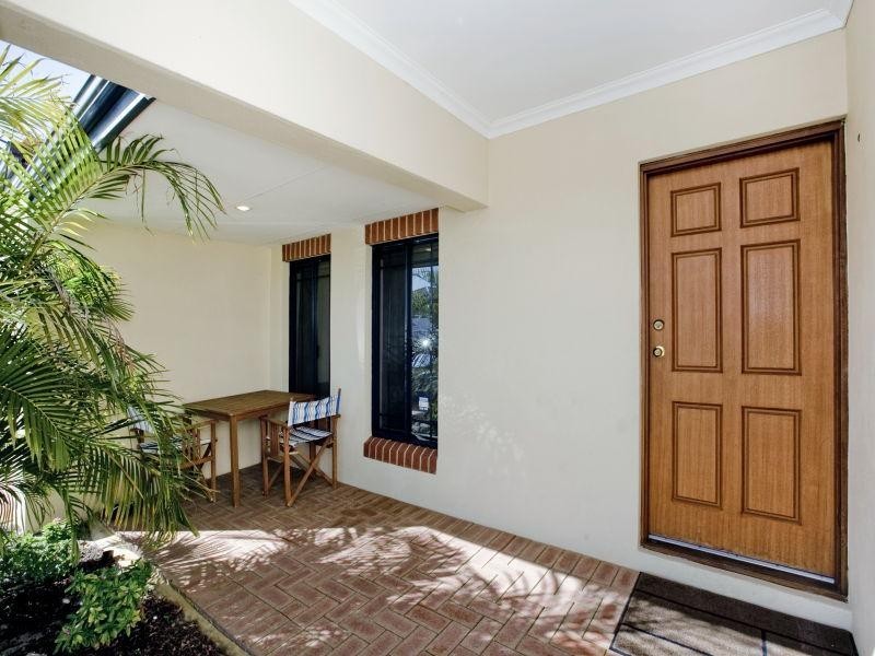 31 Whimbrel Parade, Beechboro WA 6063