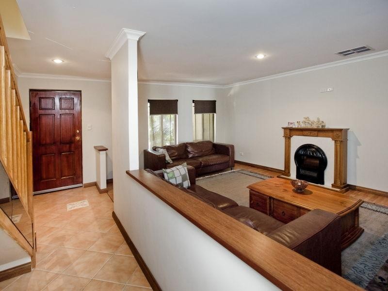 31 Whimbrel Parade, Beechboro WA 6063