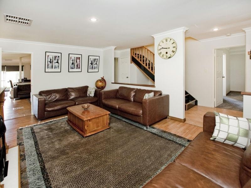 31 Whimbrel Parade, Beechboro WA 6063