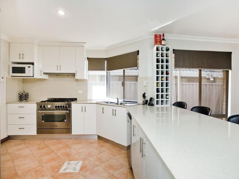 31 Whimbrel Parade, Beechboro WA 6063