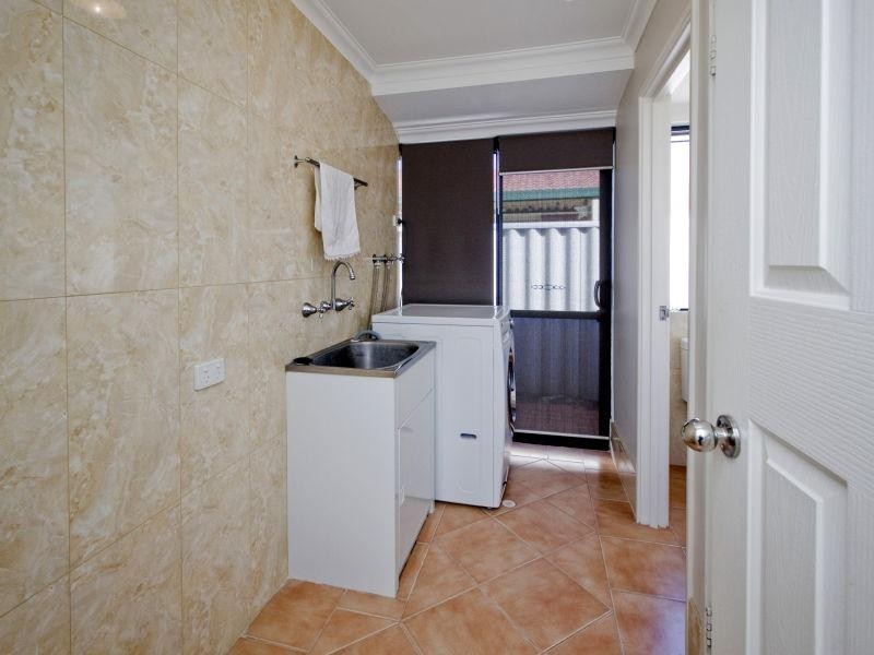 31 Whimbrel Parade, Beechboro WA 6063