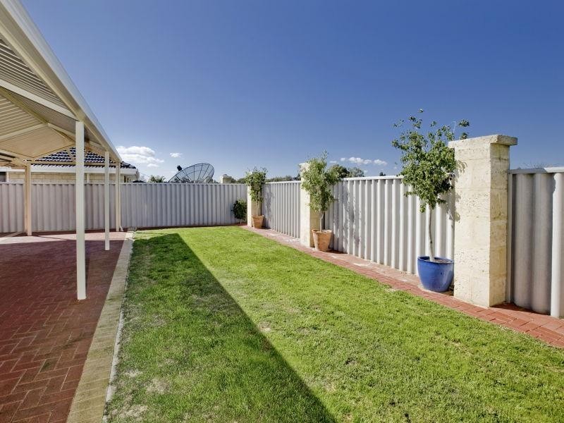 31 Whimbrel Parade, Beechboro WA 6063