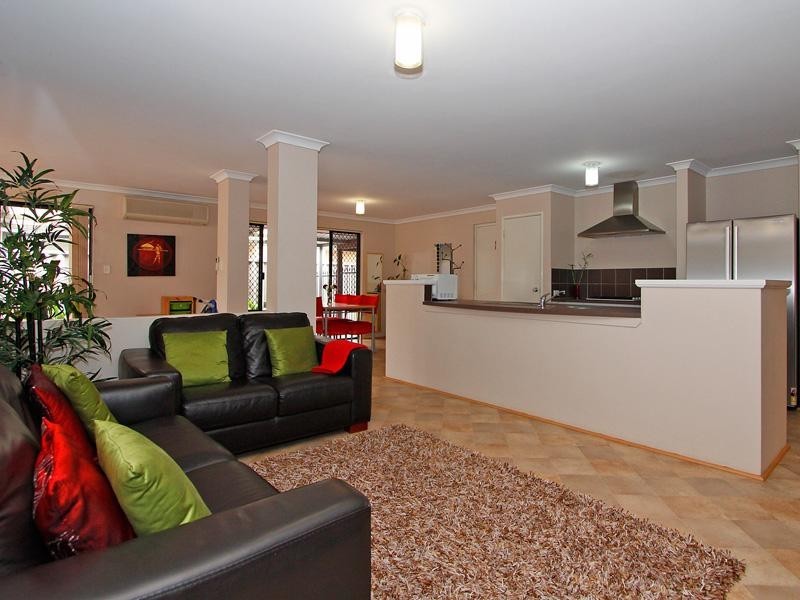 33 Hillwater Prom, Beechboro WA 6063