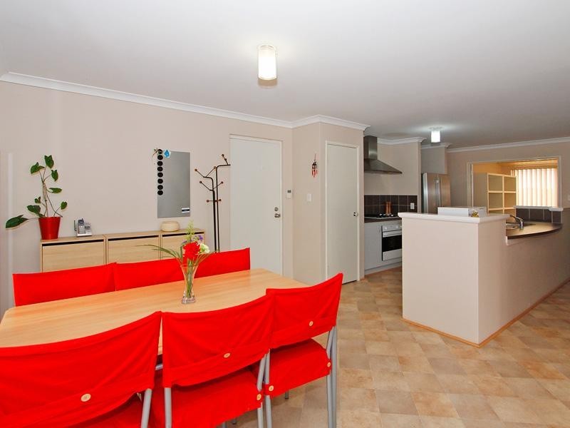 33 Hillwater Prom, Beechboro WA 6063