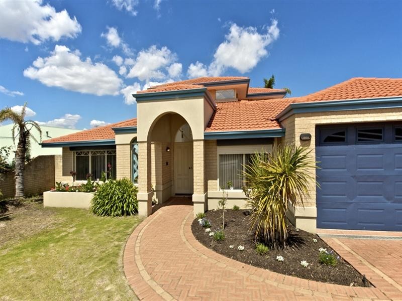 7 Cherrywood Avenue, Dianella WA 6059