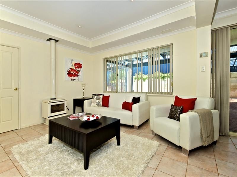 7 Cherrywood Avenue, Dianella WA 6059