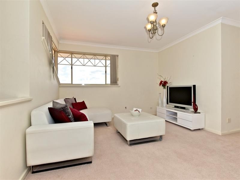 7 Cherrywood Avenue, Dianella WA 6059