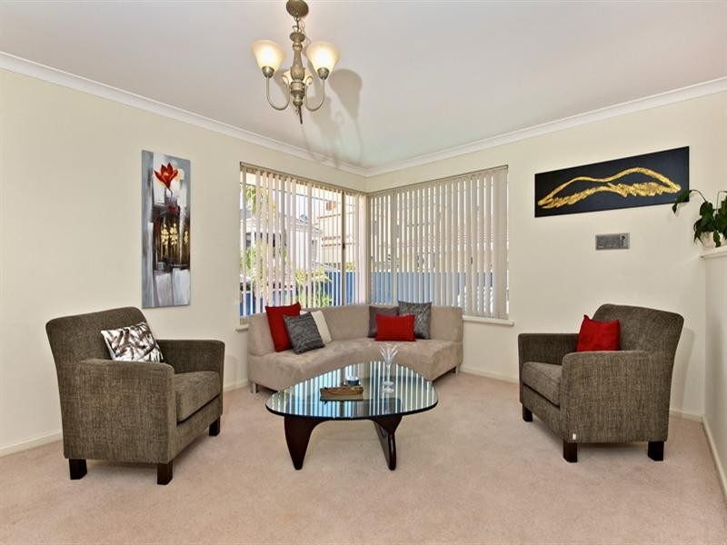 7 Cherrywood Avenue, Dianella WA 6059