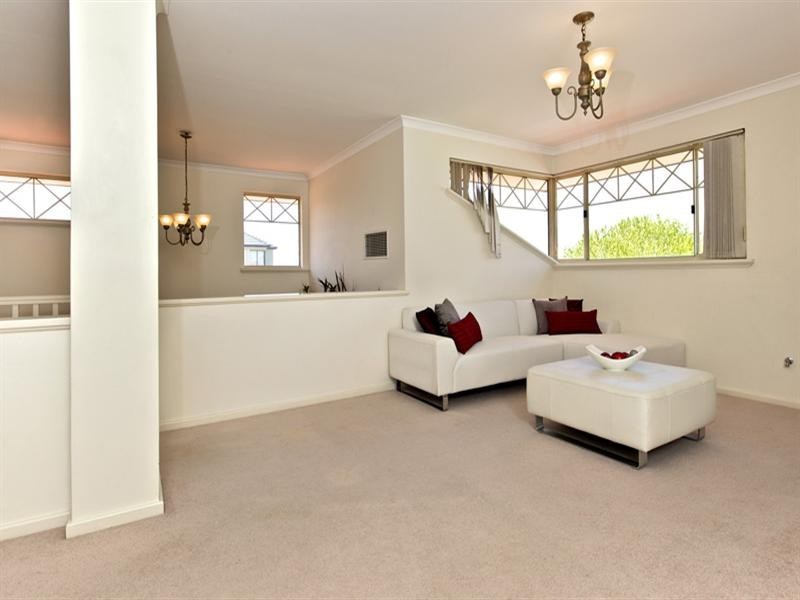 7 Cherrywood Avenue, Dianella WA 6059