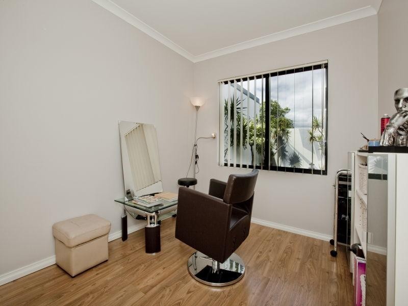 16b Wadhurst Street, Balga WA 6061