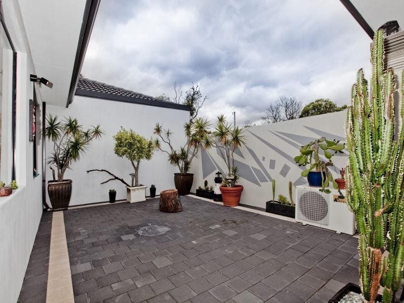 16b Wadhurst Street, Balga WA 6061