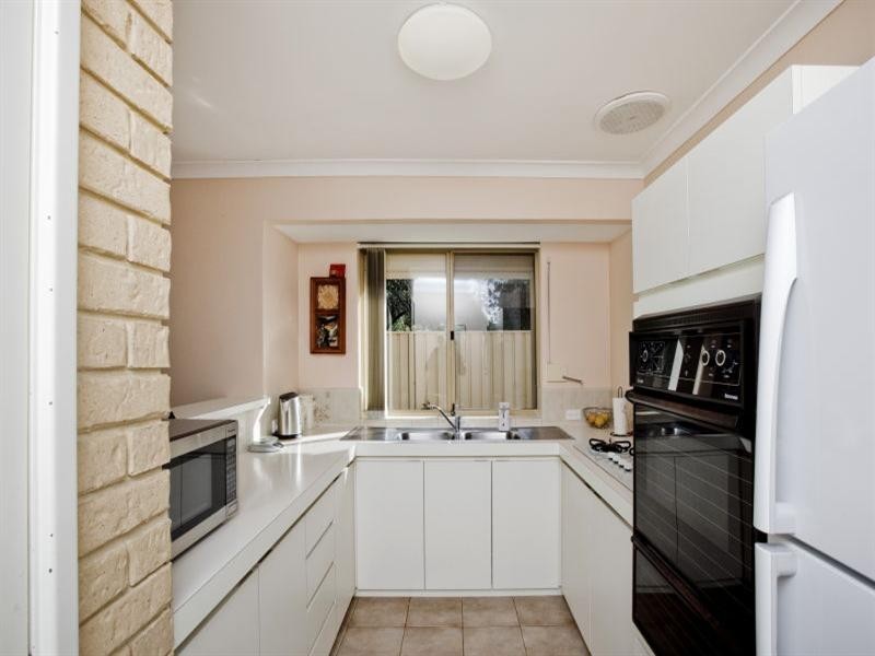 84B Naunton Way, Eden Hill WA 6054