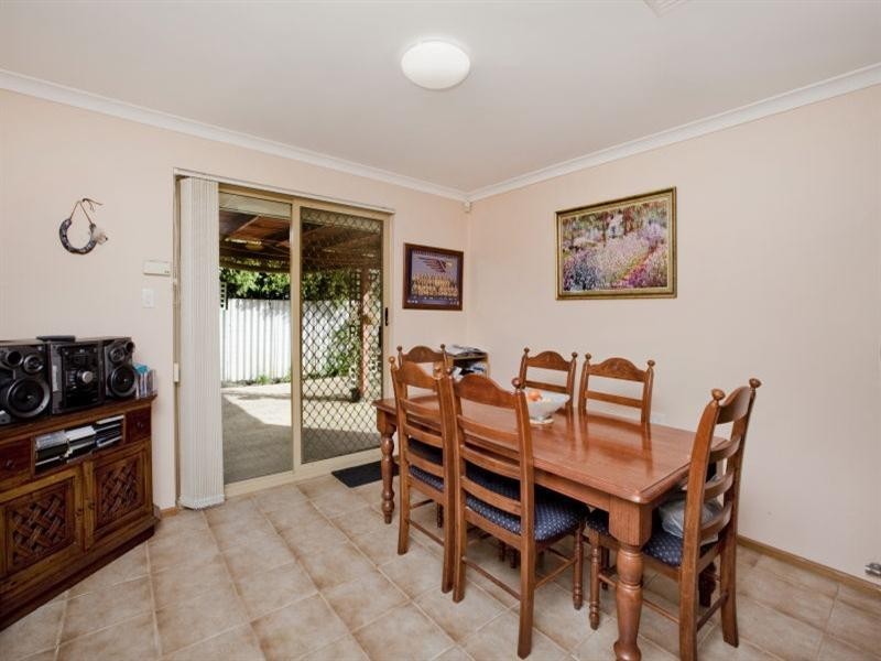 84B Naunton Way, Eden Hill WA 6054