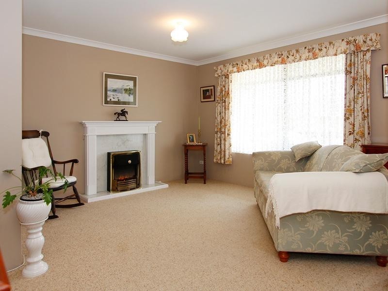 10 Cockatoo Chase, Beechboro WA 6063