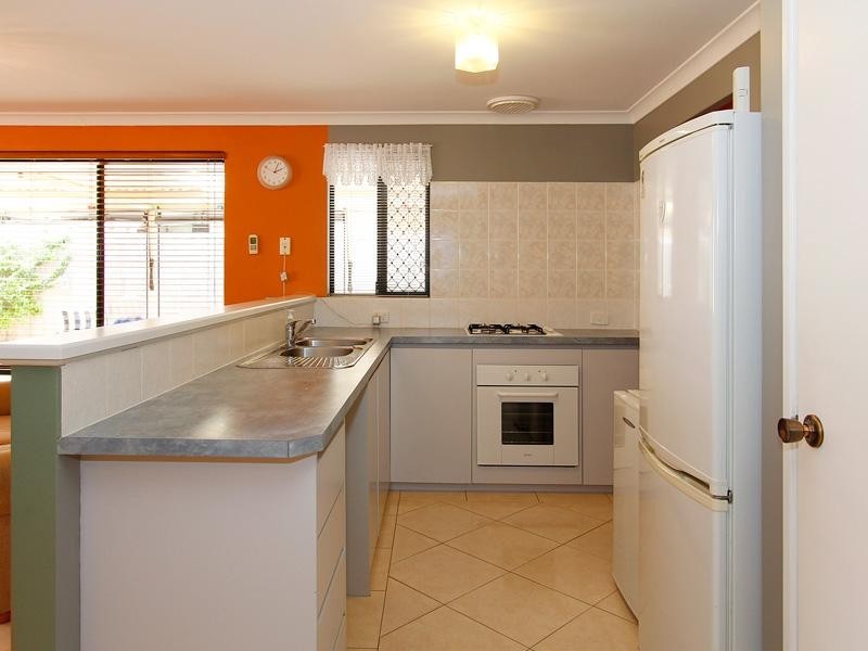 10 Cockatoo Chase, Beechboro WA 6063