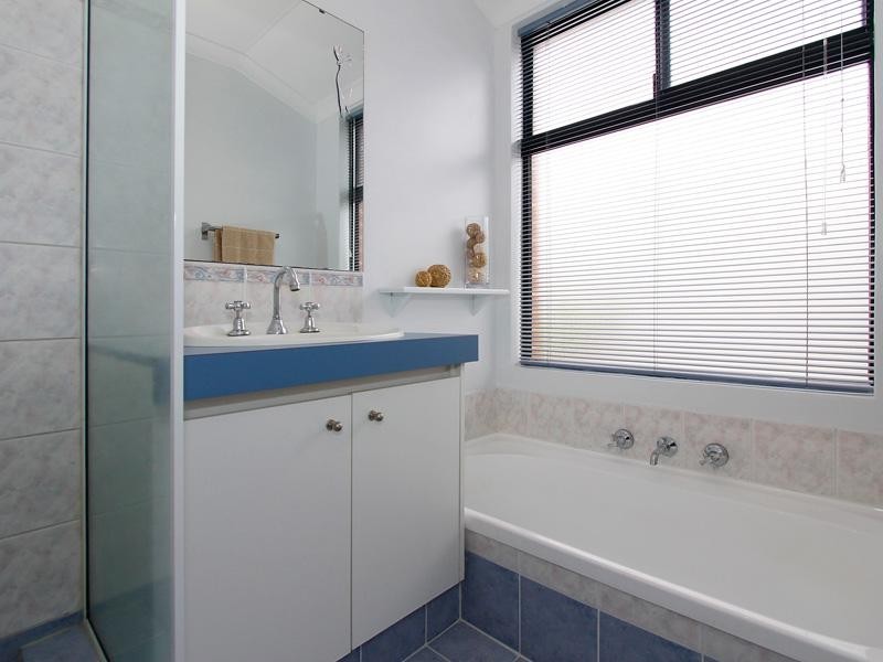 10 Cockatoo Chase, Beechboro WA 6063