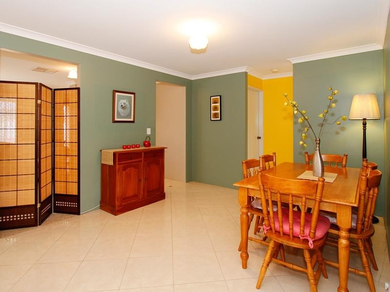 10 Cockatoo Chase, Beechboro WA 6063