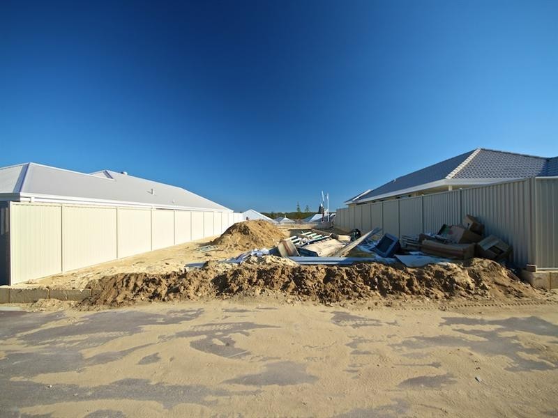 45 Leeway Loop, Alkimos WA 6038