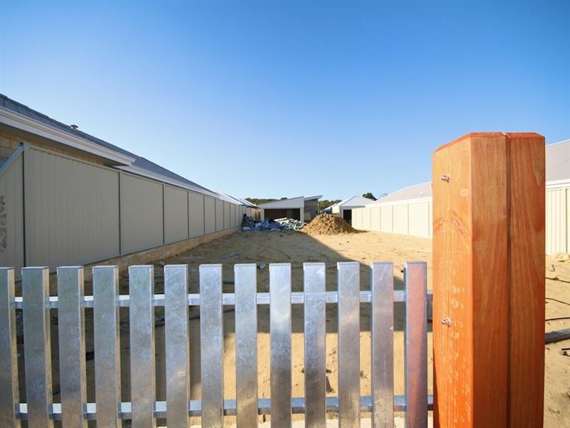 45 Leeway Loop, Alkimos WA 6038