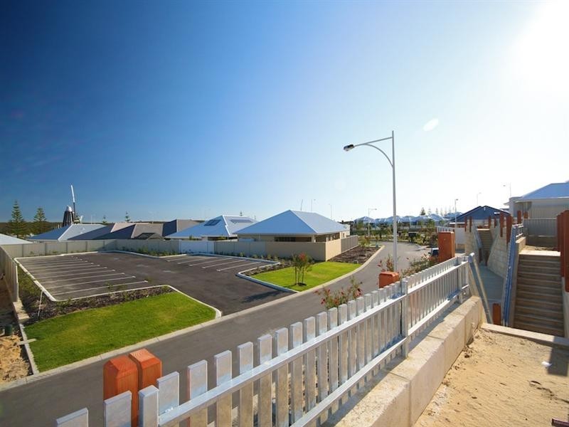 45 Leeway Loop, Alkimos WA 6038
