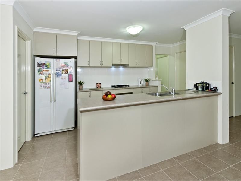 6/24 Larwood Crescent, High Wycombe WA 6057