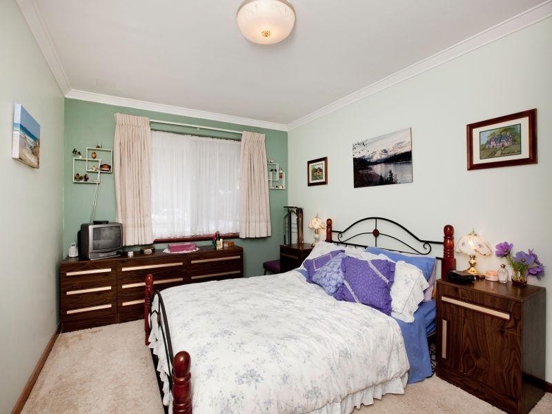 32 Holmwood Way, Embleton WA 6062