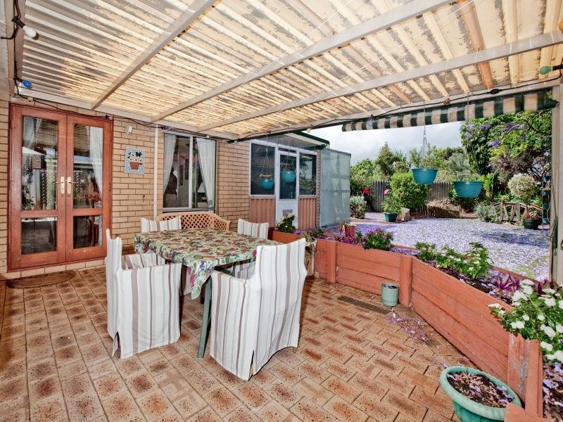 32 Holmwood Way, Embleton WA 6062