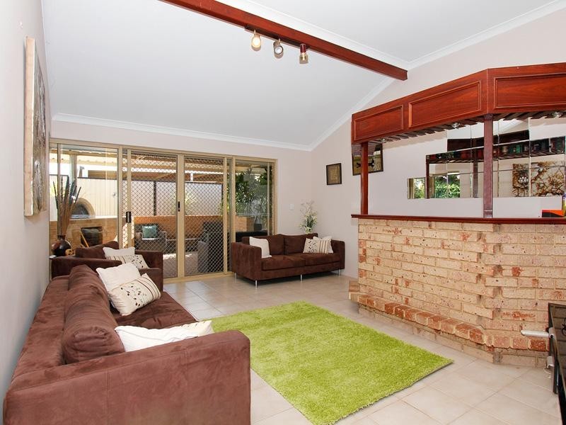 37 Rhine Crescent, Beechboro WA 6063