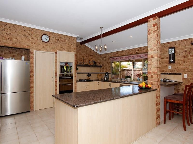37 Rhine Crescent, Beechboro WA 6063