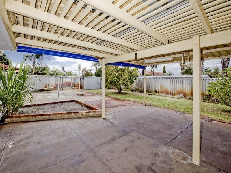 20 Yenisey Crescent, Beechboro WA 6063