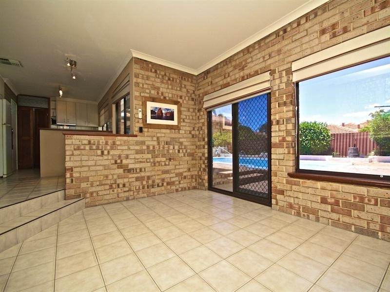 164 Glengarry Drive, Duncraig WA 6023