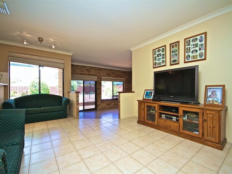 164 Glengarry Drive, Duncraig WA 6023