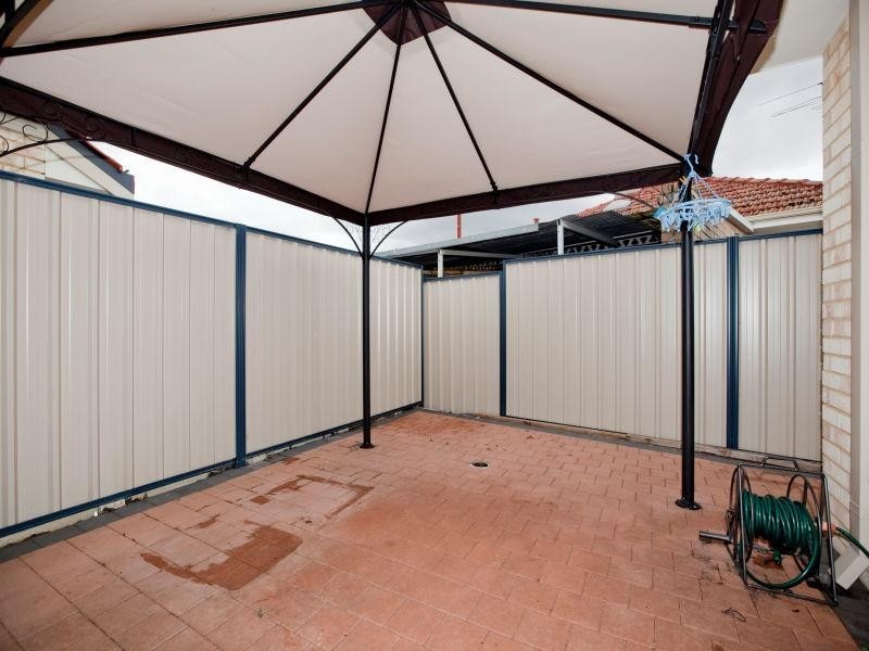 1/11A Kilmurray Way, Balga WA 6061