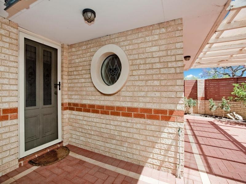 2/21 Quondong Street, Nollamara WA 6061