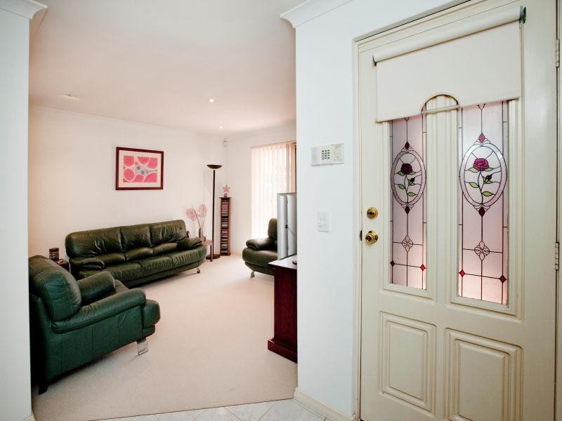 2/21 Quondong Street, Nollamara WA 6061