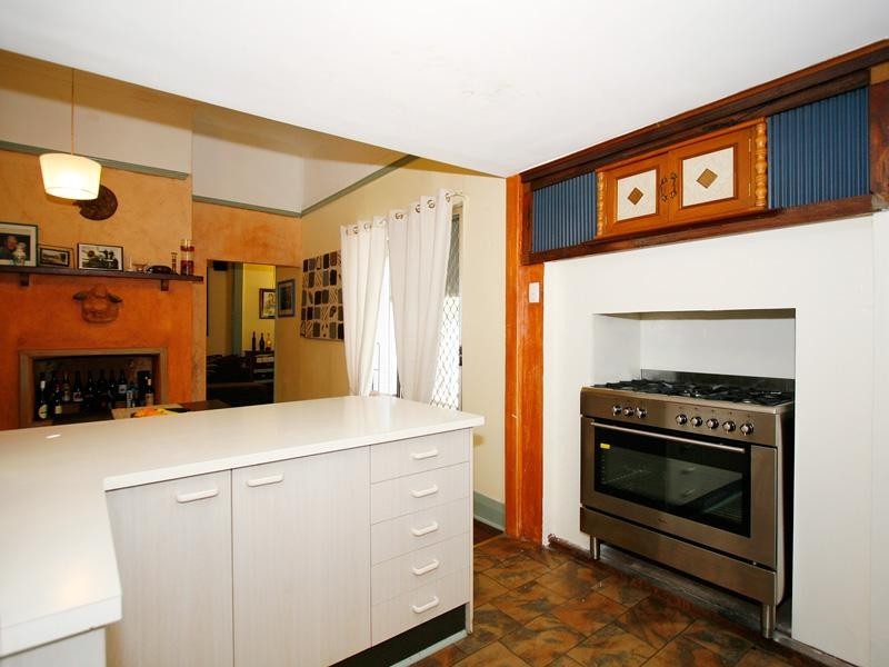 254 Belgravia Street, Cloverdale WA 6105