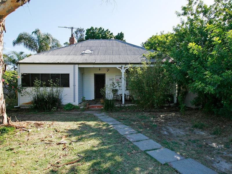 254 Belgravia Street, Cloverdale WA 6105