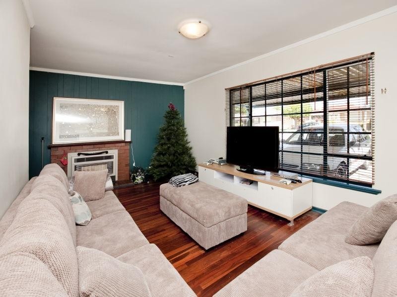 42 Cygnet Street, Dianella WA 6059