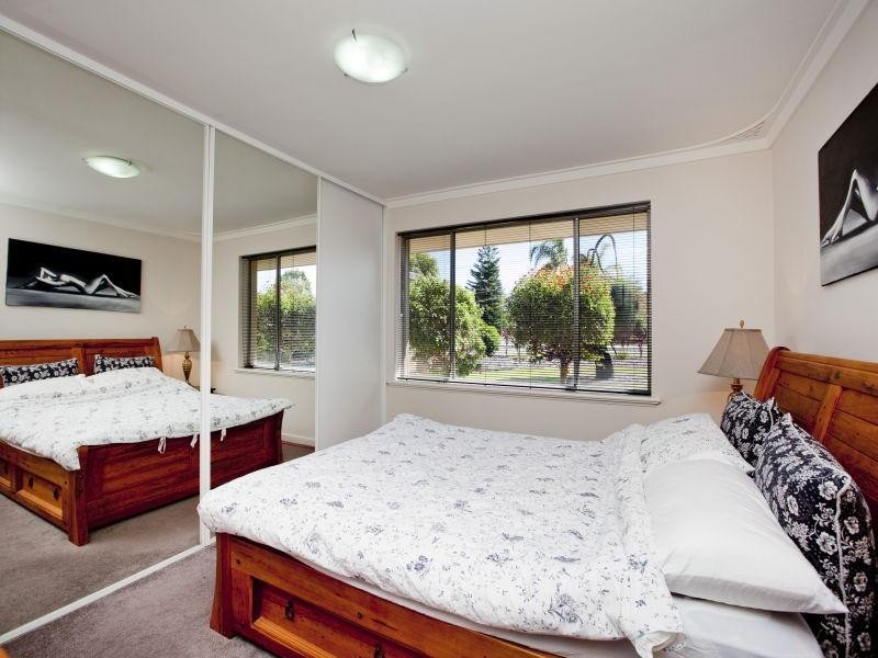 19 Crystal Brook Street, Dianella WA 6059