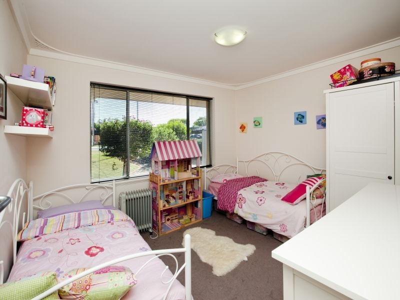 19 Crystal Brook Street, Dianella WA 6059