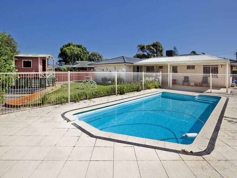 19 Crystal Brook Street, Dianella WA 6059