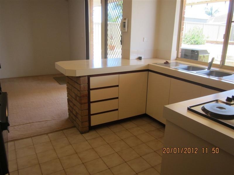 31 Augustus Way, Marangaroo WA 6064