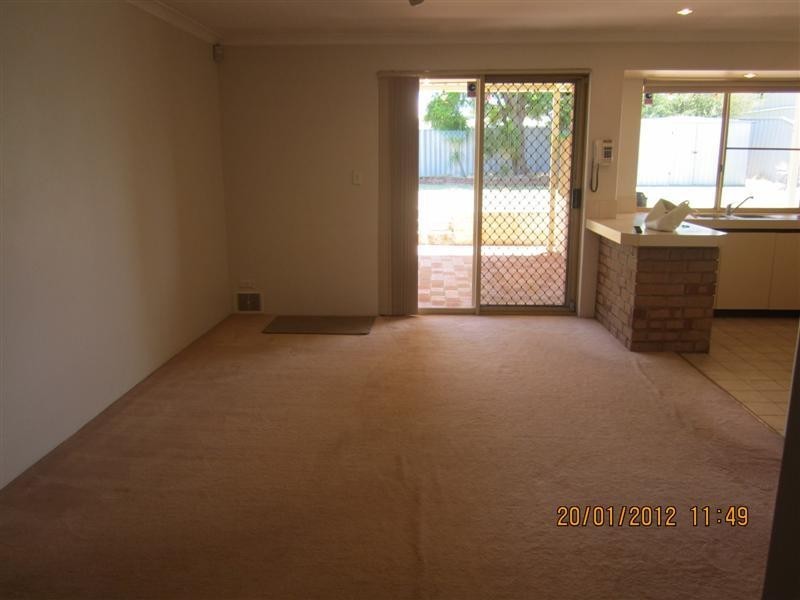 31 Augustus Way, Marangaroo WA 6064