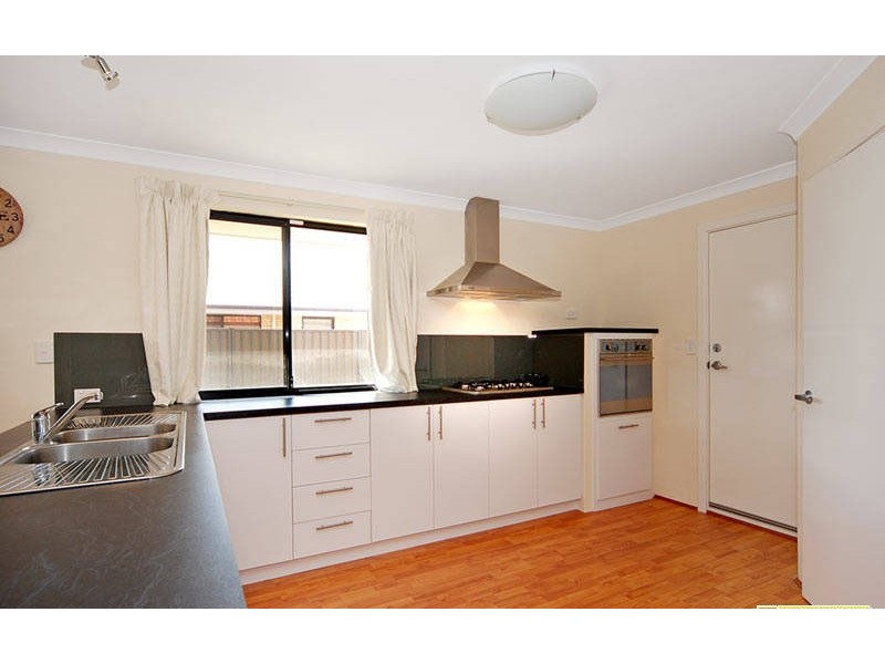 31 Beechwood Circle, Aveley WA 6069